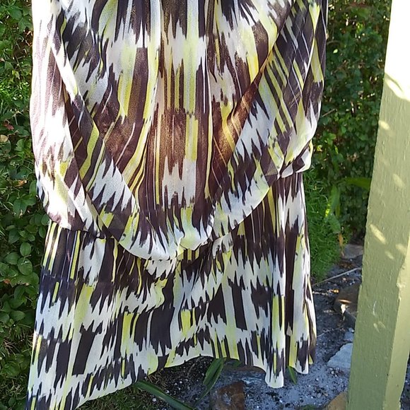 Mora Girls 1 piece skirt/halter jumper - Picture 9 of 13